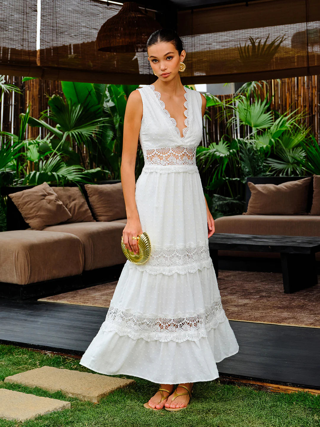 Robe Décolleté en Dentelle
