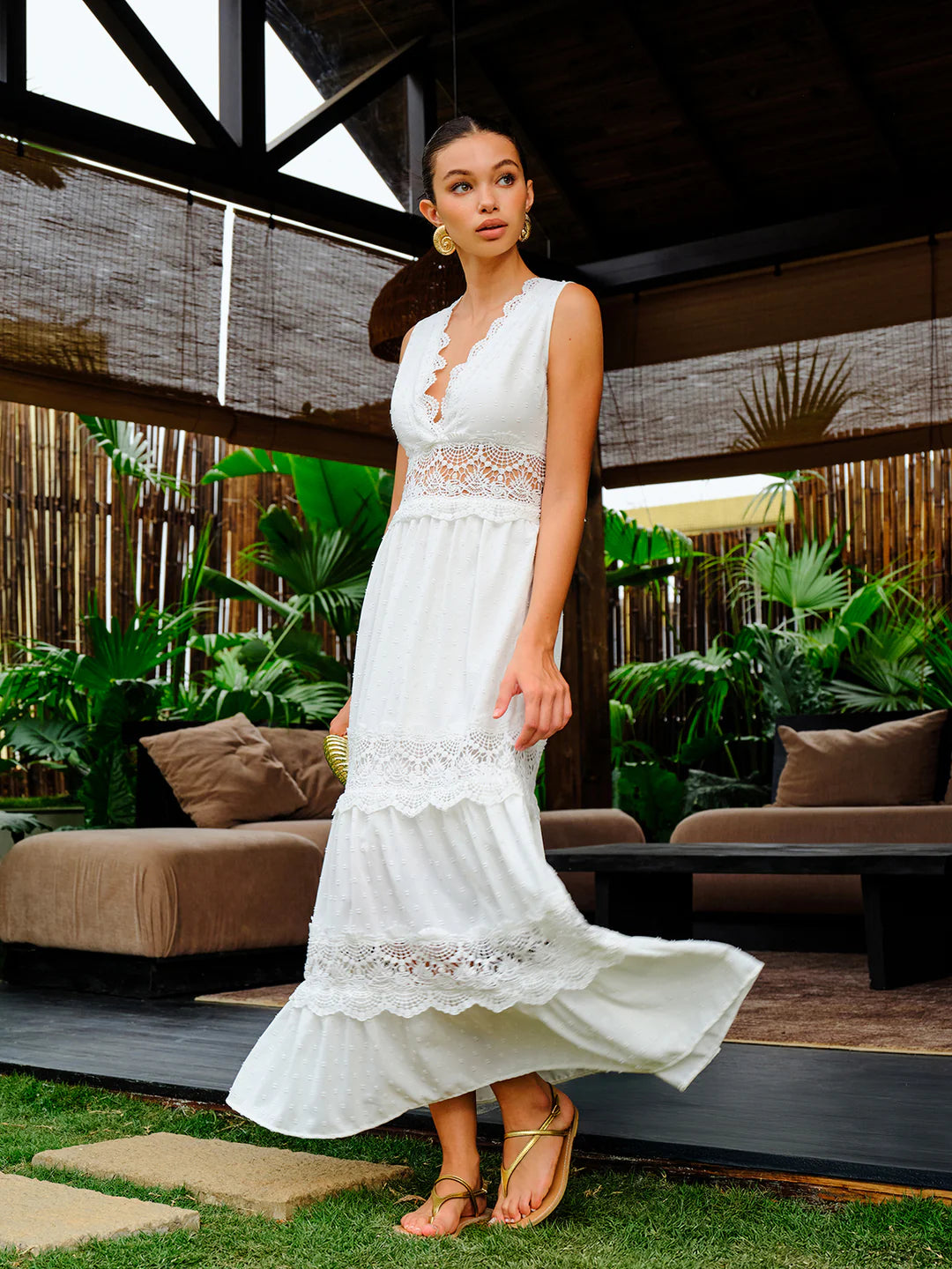 Robe Décolleté en Dentelle