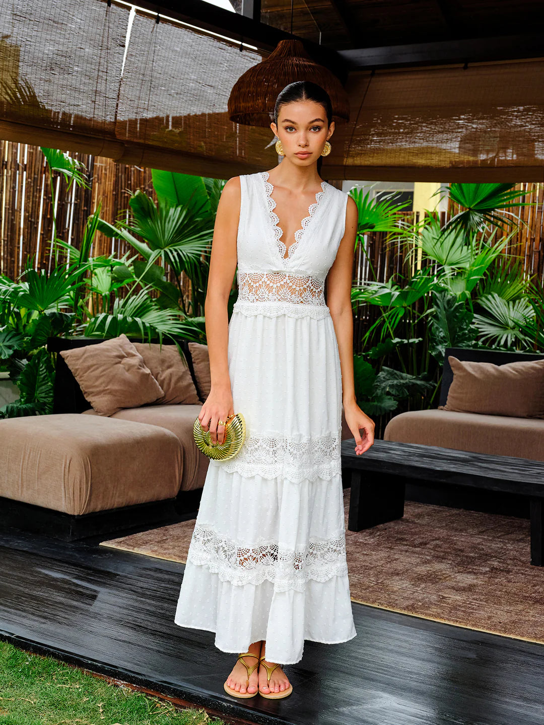 Robe Décolleté en Dentelle