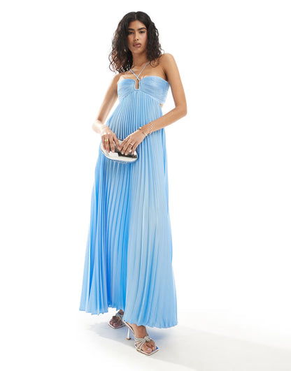 Robe tube plissée sans manches
