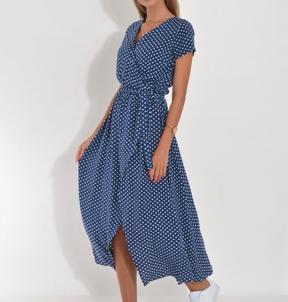 Robe Fendue à Lacets