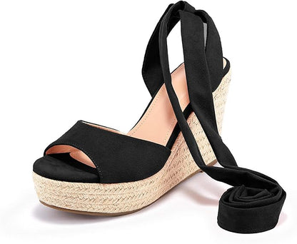 Sandales à talons compensés avec brides
