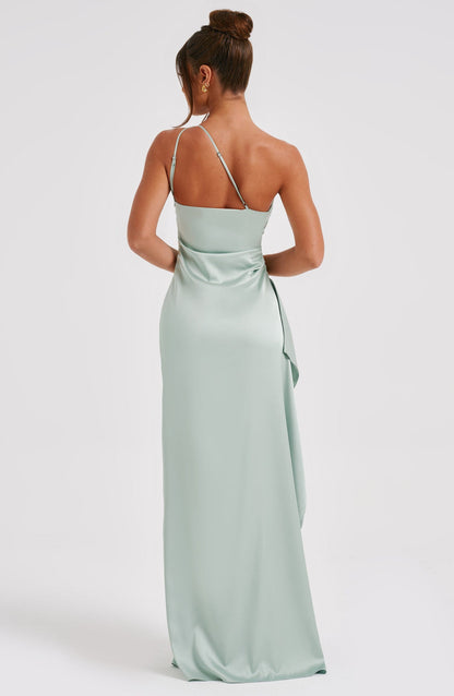 Robe à une épaule